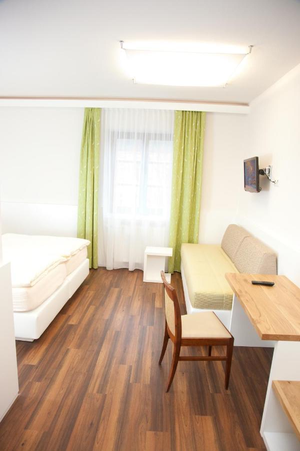Gasthof Pack "Zur Lebing Au" Hartberg Rom bilde